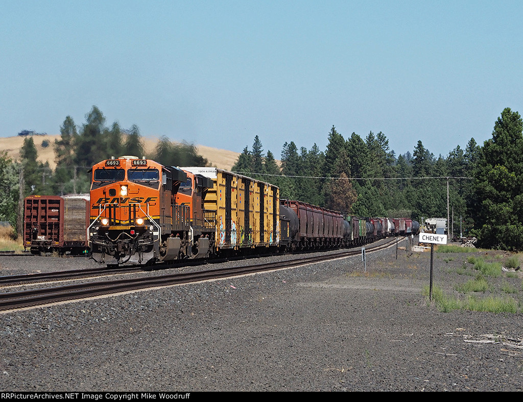 BNSF 6693